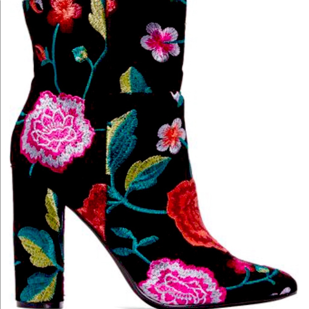 Short booties